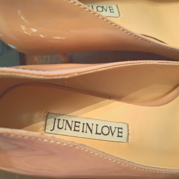 June In Love Beige Pumps Women's Shoes Pointed Low Heels Size 7 - Picture 6 of 7